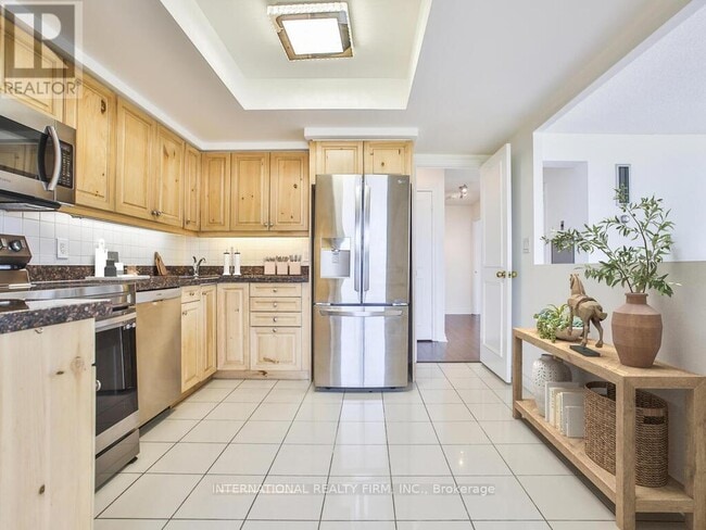 Building Photo - 1-3301 Palace Pier Ct