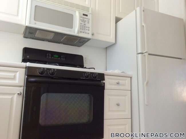 Building Photo - 117 Independence Dr