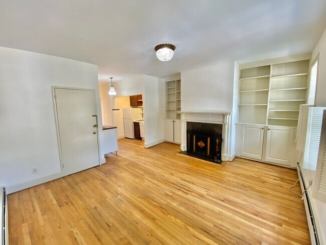 Foto del edificio - 327 C St SE