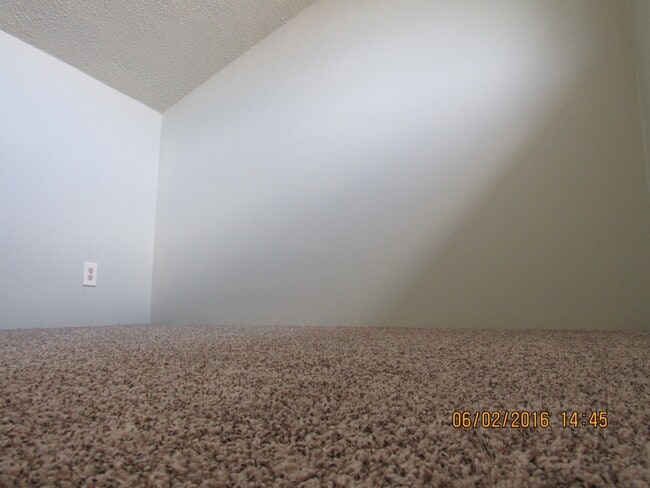 Foto del edificio - 749 Elder Ct