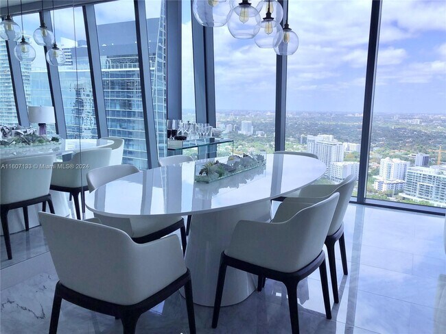 Building Photo - 1451 Brickell Ave