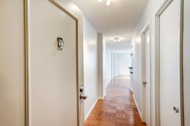 Foto del edificio - 1301 20th St NW