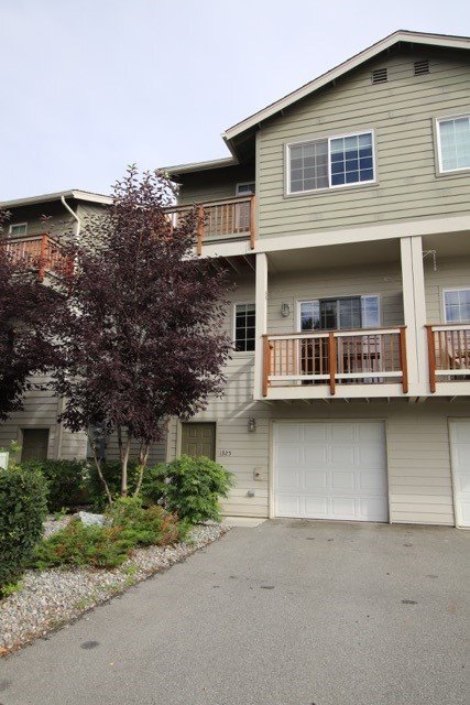 Primary Photo - 2 Bedroom Condo near Downtown!