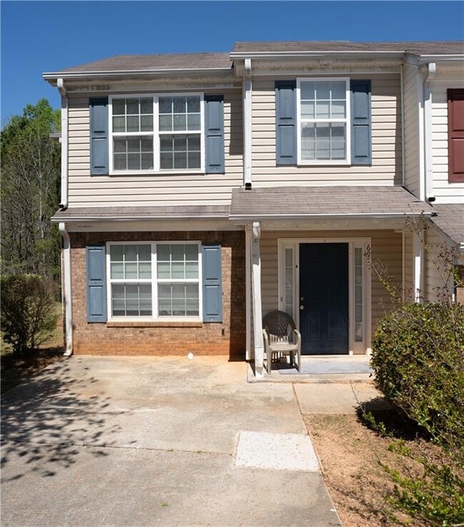 Building Photo - 605 Chase Ln