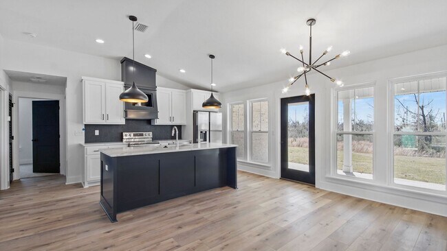 Foto del edificio - 4415 Conifer Ln