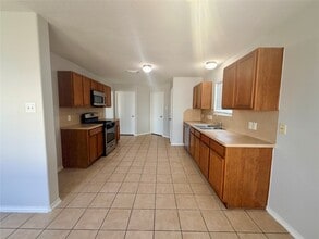 Building Photo - 9011 Aspen Trace Ln