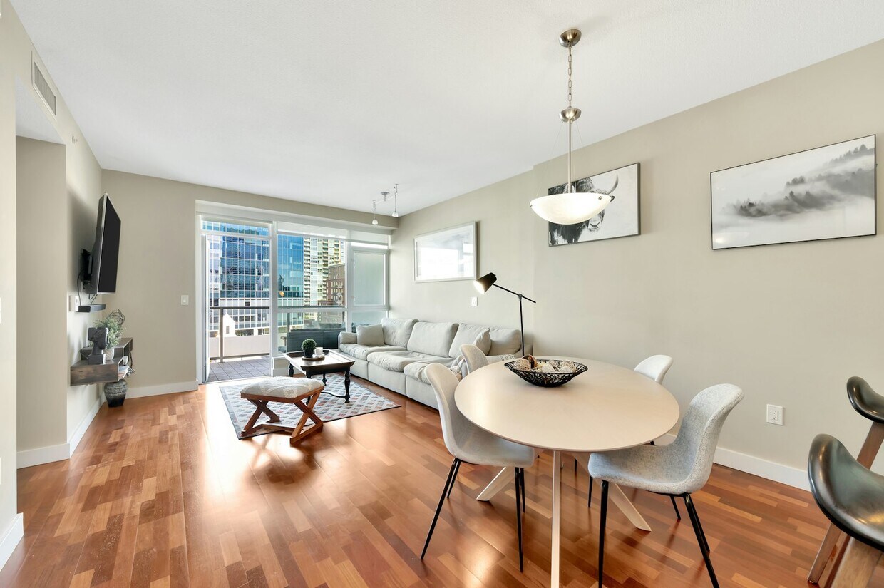 Primary Photo - 325 7th Avenue, Unit 808