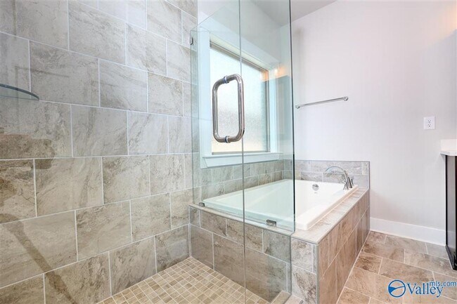 Foto del edificio - Coming Soon!! Lovely 4 bedroom 2 bathroom home in Copper Creek.. Harvest!