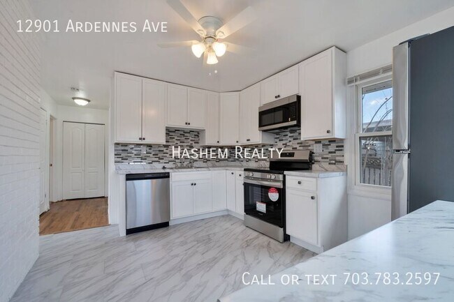 Foto del edificio - 12901 Ardennes Ave