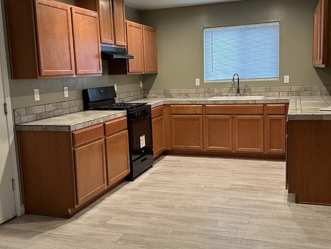 Building Photo - Modern Comfort Meets Smart Design in This Beautiful 4-Bedroom Home