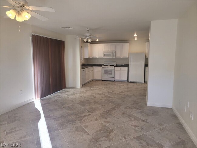 Building Photo - 4208 Perfect Drift St