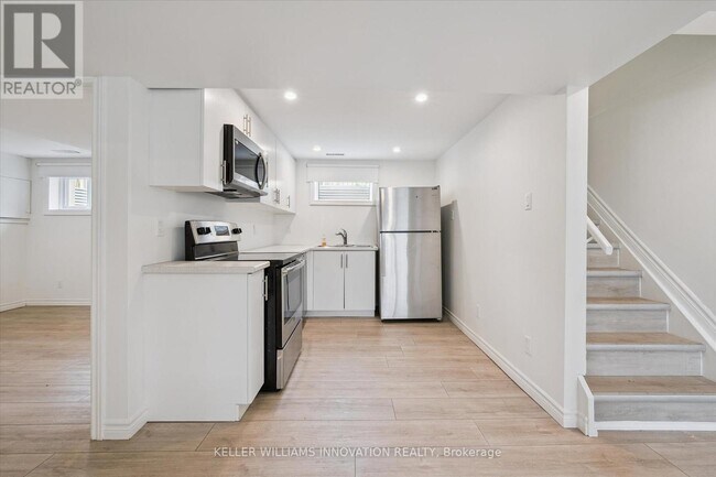 Building Photo - 267 Kingswood Dr