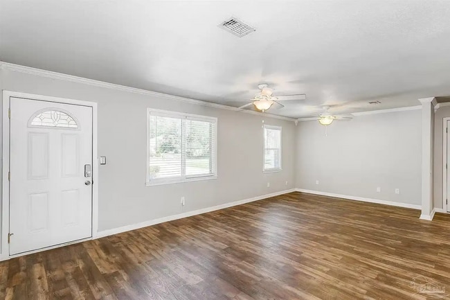 Building Photo - 394 Rosewood Dr