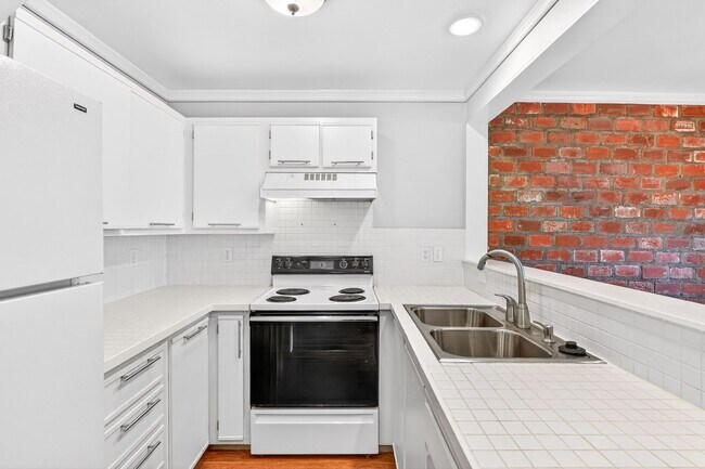 Foto del edificio - Great Location! 2 bedroom, 2.5 Bathroom Townhouse in Orchard Hills!!