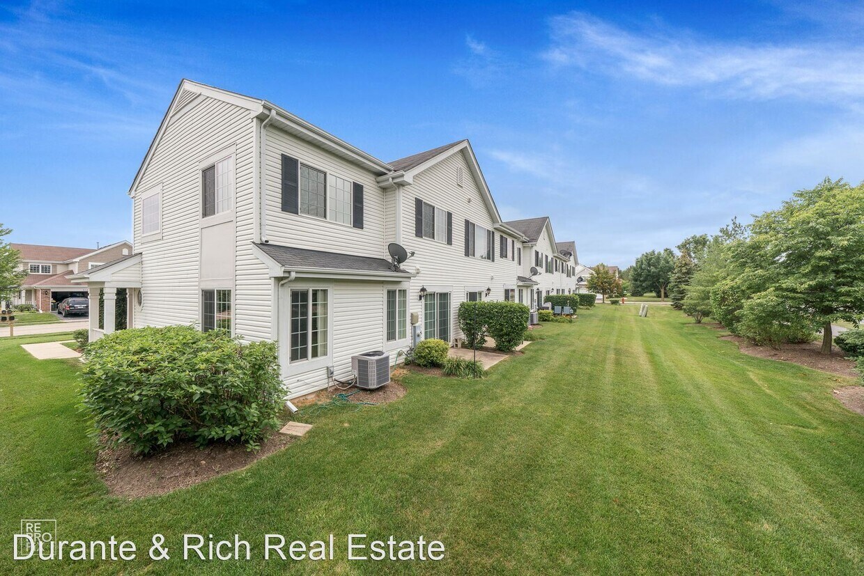 32466 Rushmore Ave, Lakemoor, IL 60051 House Rental in Lakemoor, IL