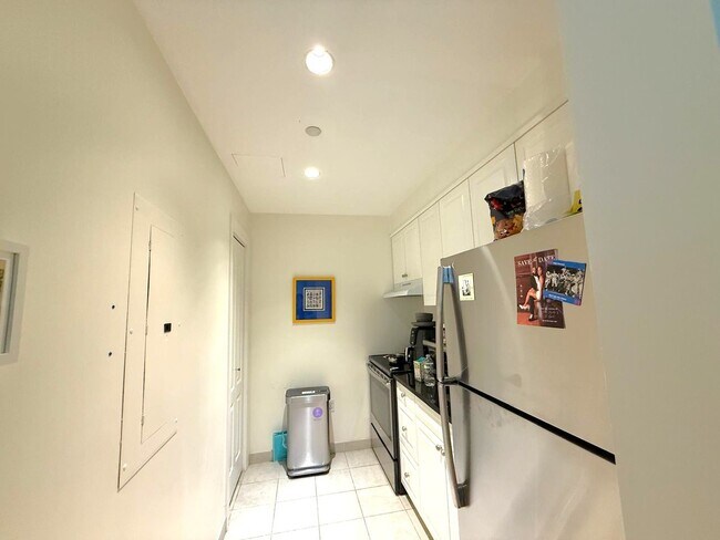 Foto del edificio - Elegant Back Bay Living in Full-Service Landmark Building