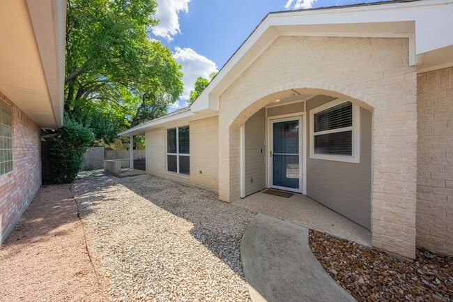 Building Photo - 127 Terrace Ln