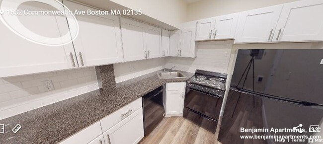 Building Photo - 1632 Commonwealth Ave