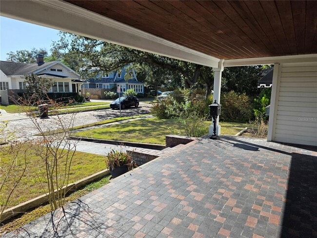 Building Photo - 775 20th Ave N