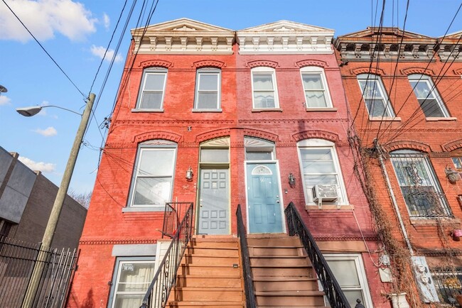 Photo - 92 Prescott St Townhome