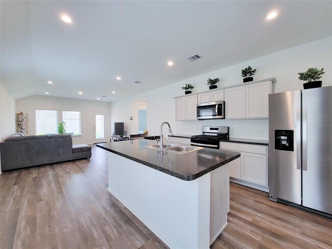 Foto del edificio - 5723 Sycamore Glen Dr