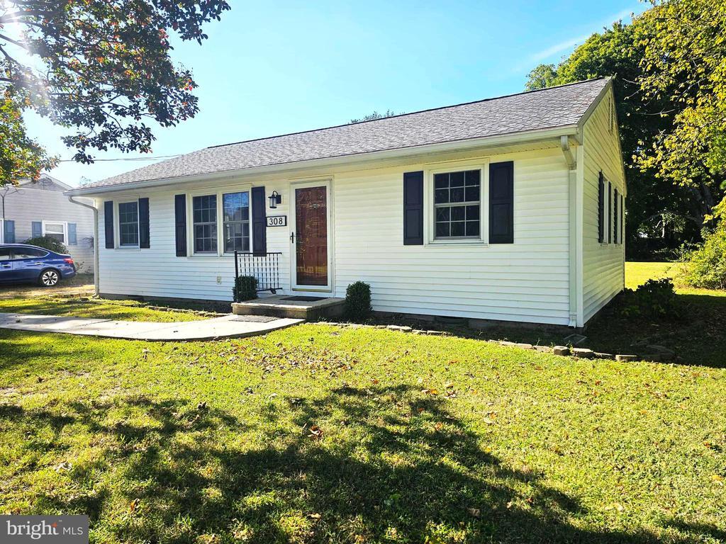Foto principal - 308 Carey Ave