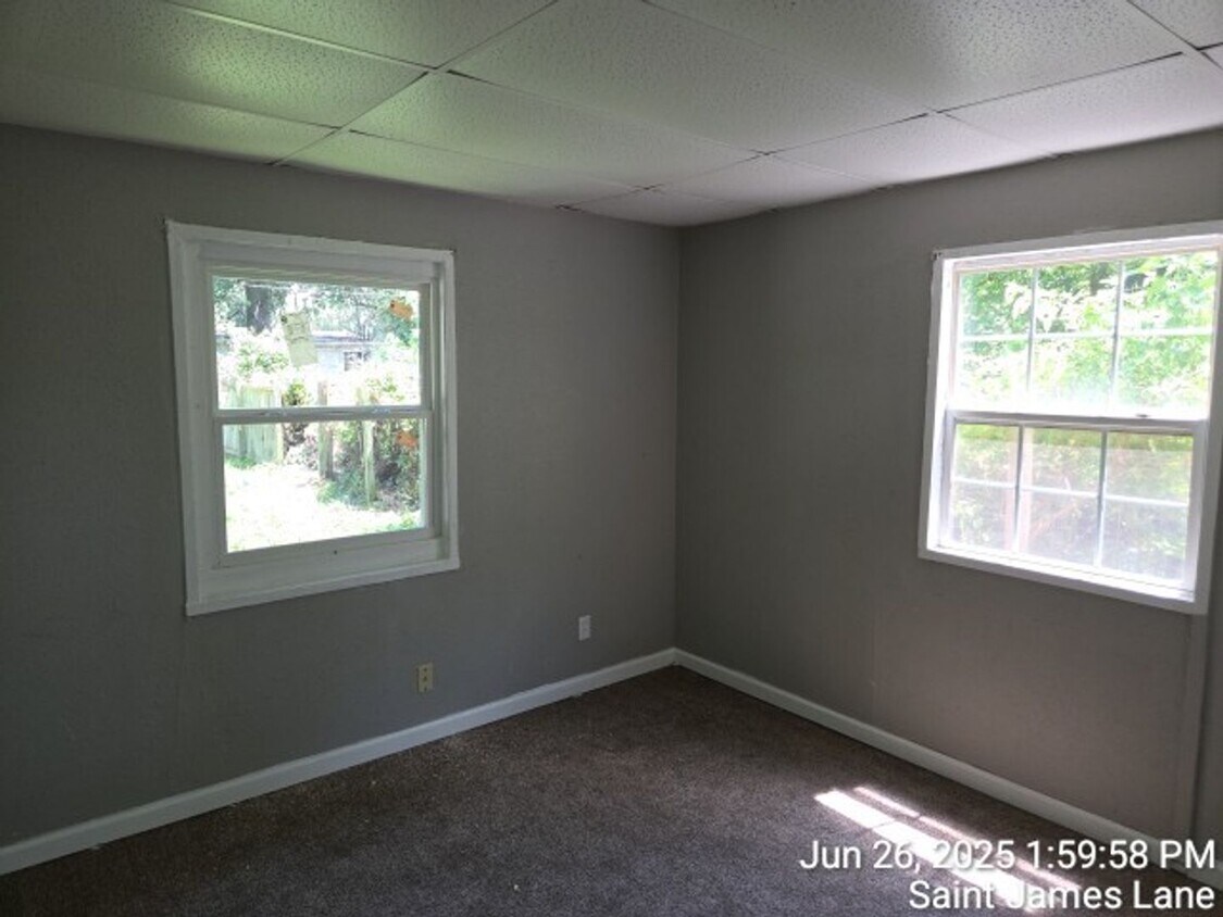 Building Photo - Nice 3BD/1BA
