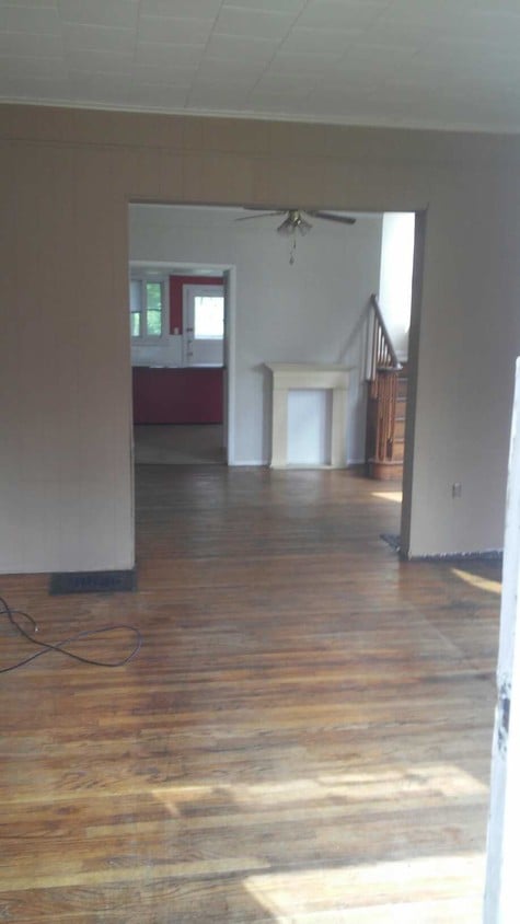Living Room/Dining Room - 8 Roosevelt Ave
