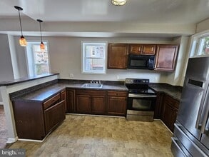 Building Photo - 2698 St Benedict St