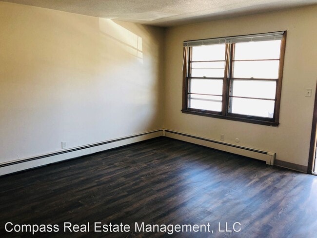Building Photo - 1207 S Dewey St