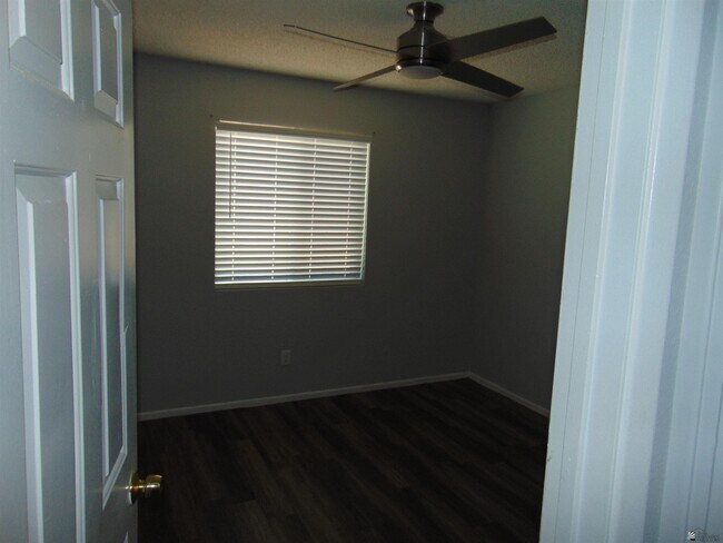 Foto del edificio - 2089 S Walnut Ave
