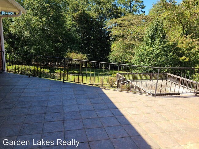 Building Photo - 3 br, 3 bath House - 9 Weathers Rd