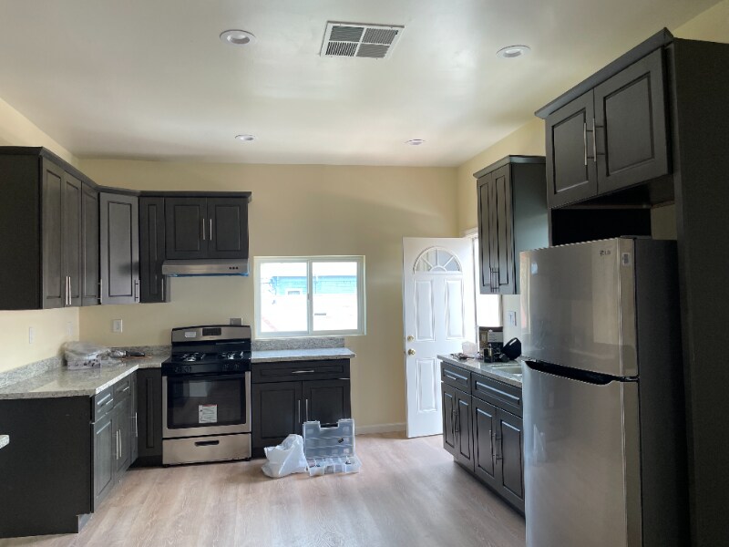 Foto principal - 2243 Dwight Way