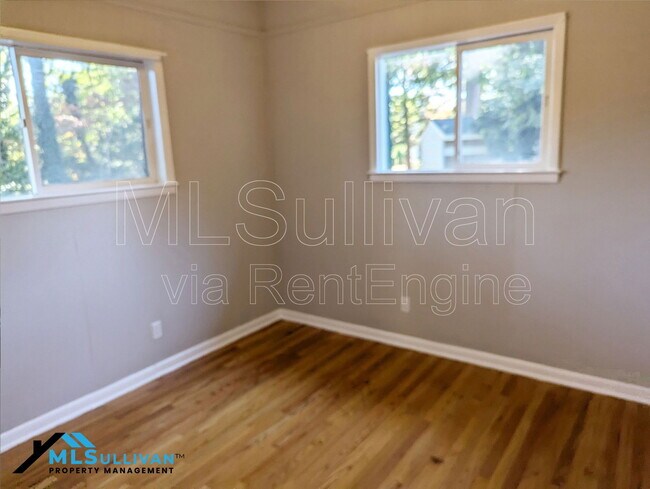 Building Photo - 911 Fiske St
