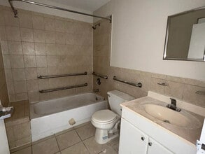 Building Photo - 119 Elizabeth Ave