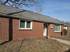 Building Photo - 109 Kramer Ln