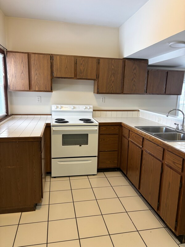 Building Photo - 10500 E Traverse Hwy