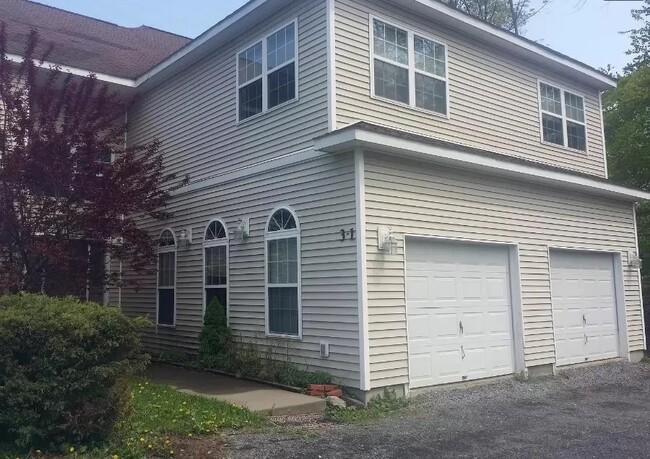 Convenient 2 Car Garage - 3 Sanctuary Dr