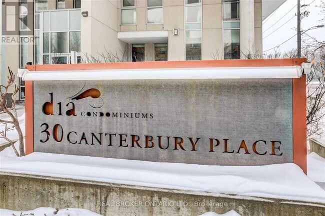 Building Photo - 30 Canterbury Pl