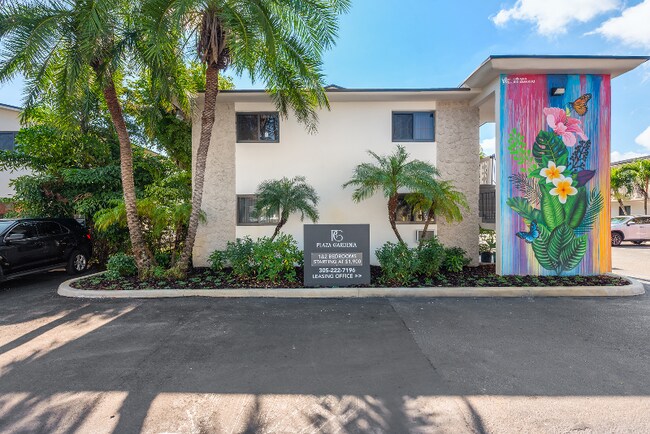 Foto del edificio - 1310 W 29th St