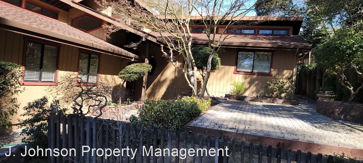Foto principal - 5 br, 3 bath House - 11 Overhill Ct