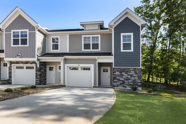 Building Photo - Ashton Mills Townhomes