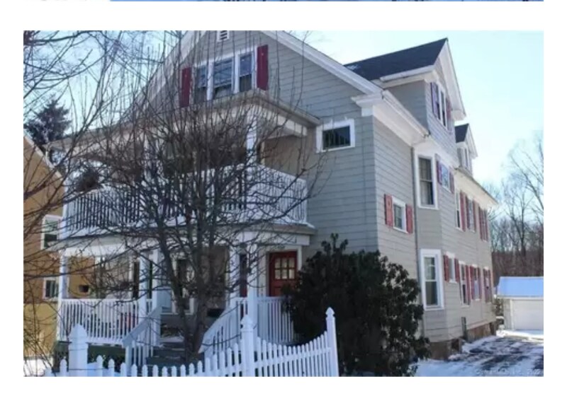 906 Corbin Ave Unit 3rd floor, New Britain, CT 06052 Room for Rent in New Britain, CT