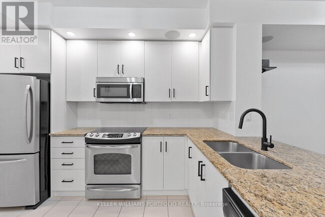 Building Photo - 205 Sherway Gardens Rd