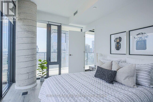 Building Photo - 55 Ontario St