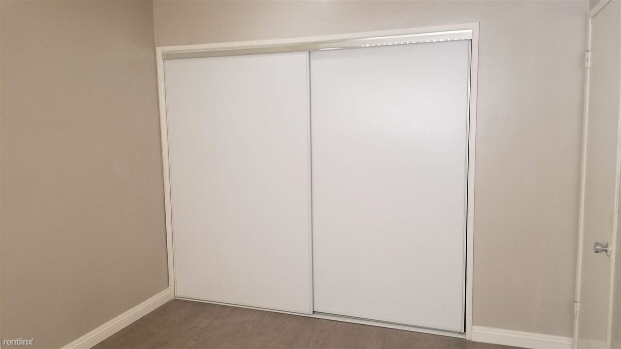 Building Photo - 2 br, 1 bath Apartment - 11690 Ramona Blvd 23