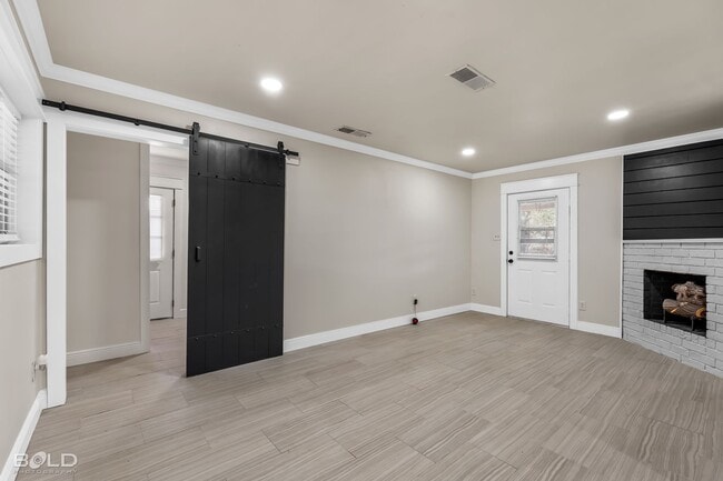 Building Photo - 1606 Joy Dr