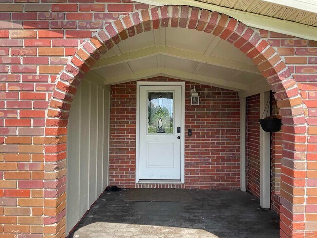 Building Photo - 4528 River Ranch Rd