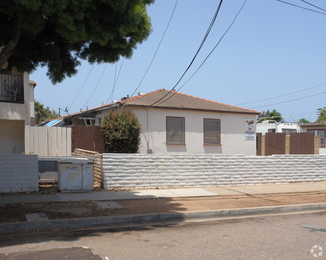 Foto del edificio - 78 Oaklawn Ave
