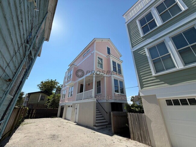 Photo - 111 America Street House